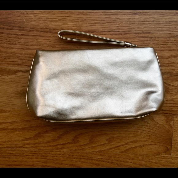 NEW Victoria’s Secret Gold Wristlet - Picture 4 of 7